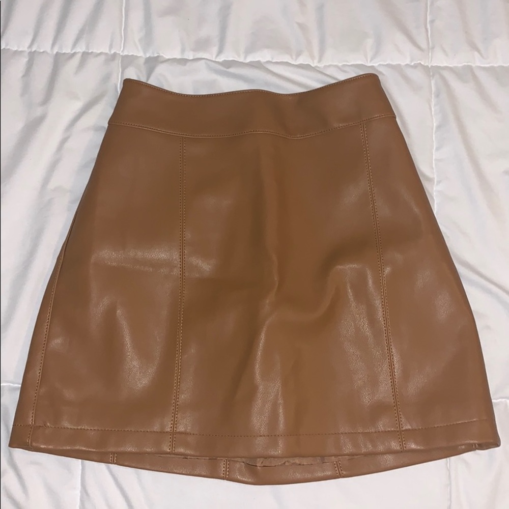 Forever 21 size small faux leather mini skirt